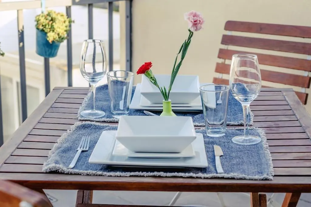 Cozy 1Bdr Penthouse In Gzira! Near Beach Front And Wifi Gzira